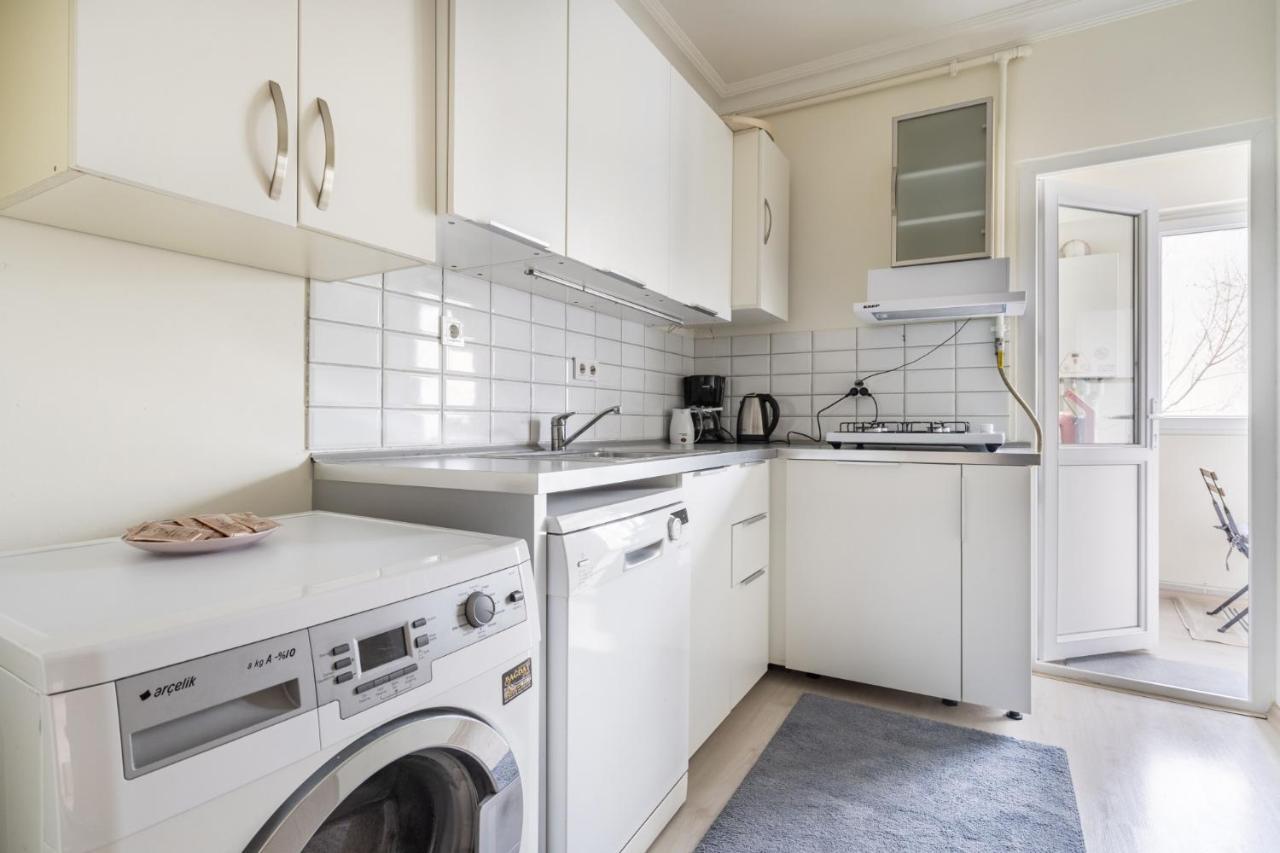 Modern Flat With Balcony On Bagdat Street Daire İstanbul Dış mekan fotoğraf